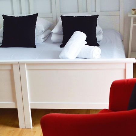 Апартаменты Neapol Parking Gratis Moxy Te&Am Cracow Краков Экстерьер фото
